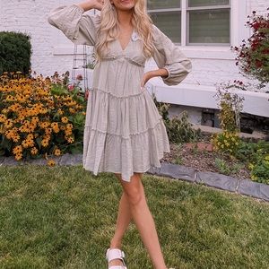 Altard state dress. Sage green. Size small. Worn once.